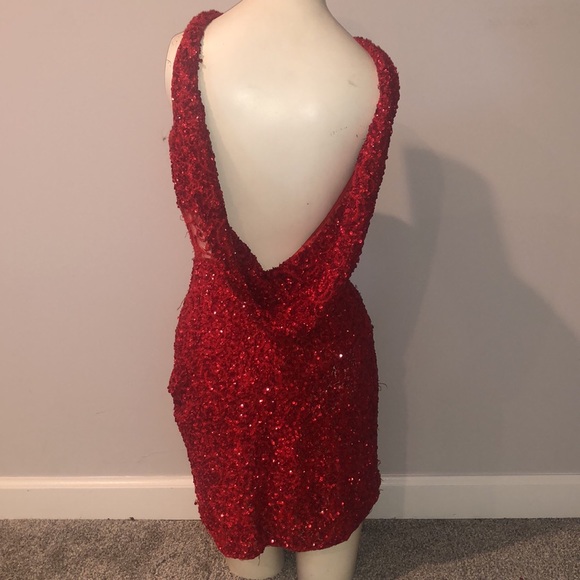 Red Prom Homecoming Semi-formal Short Tight fitting Dress - Picture 3 of 3